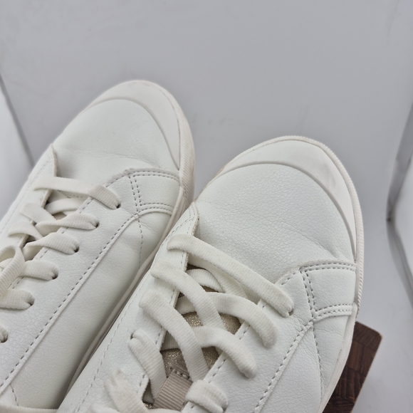 Dr. Scholl's White and Gold Athletic Shoes - Picture 8 of 10